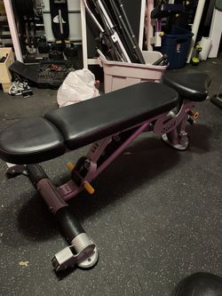 Like New Hoist Adjustable Bench - 1000lb Capacity (CF-3160 Commercial Grade) - $1300 new