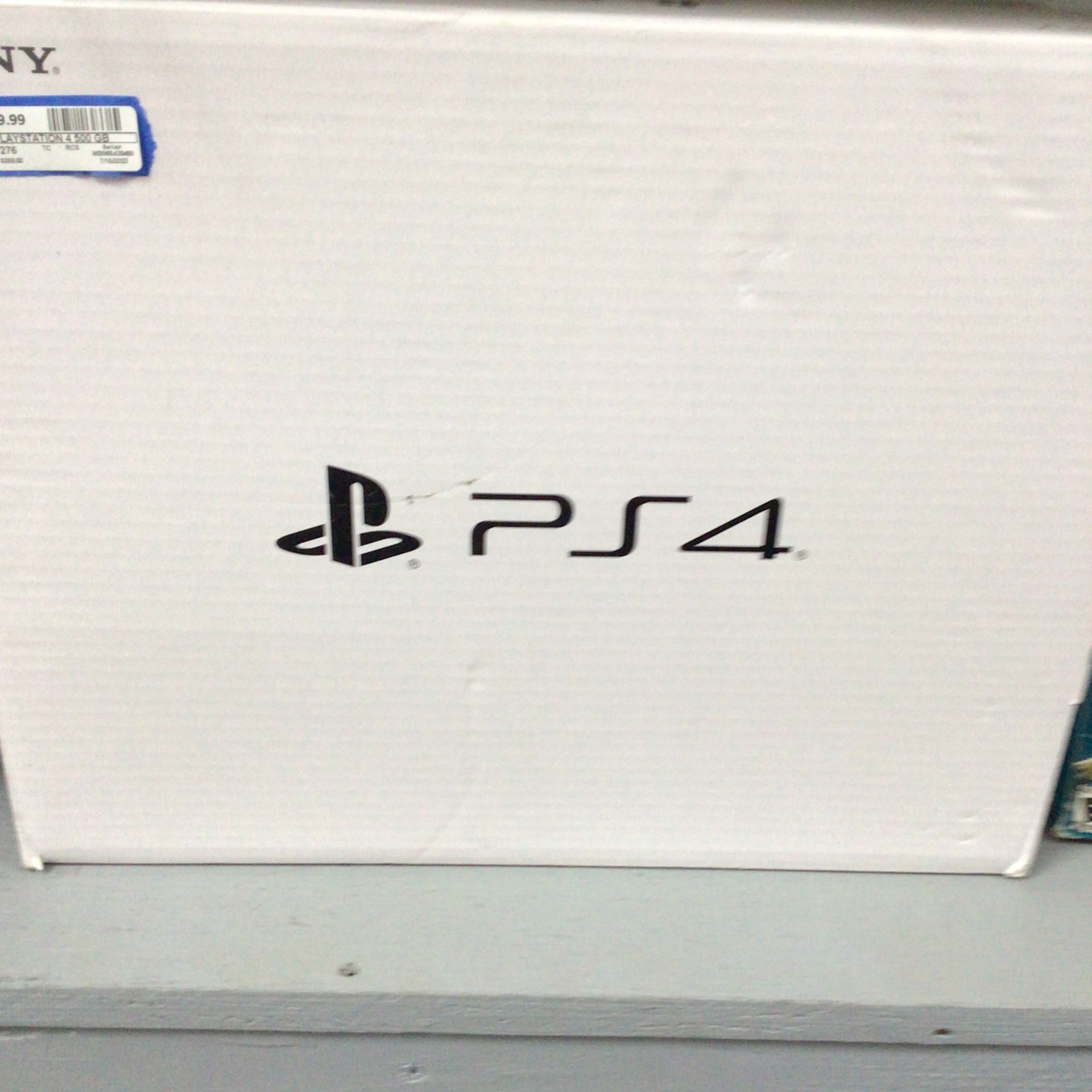 Sony PlayStation 4.                   RSP027276