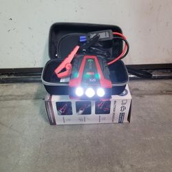 Jump Starter 3000 Amp, Flashlight And Power Bank