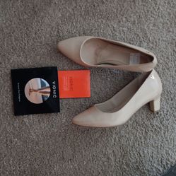 VIONIC Madison Mia Patent Leather "2 heel size 6 1/2