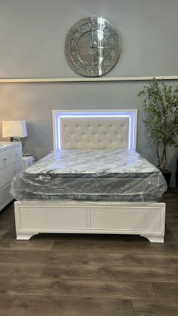 Recámara Tamaño Queen LED - Nuevos Muebles