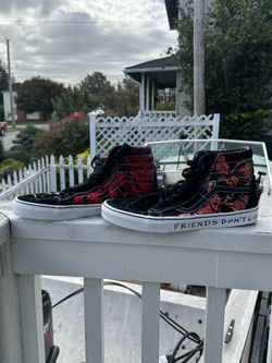 Sk8-Hi Vans X Stranger Things