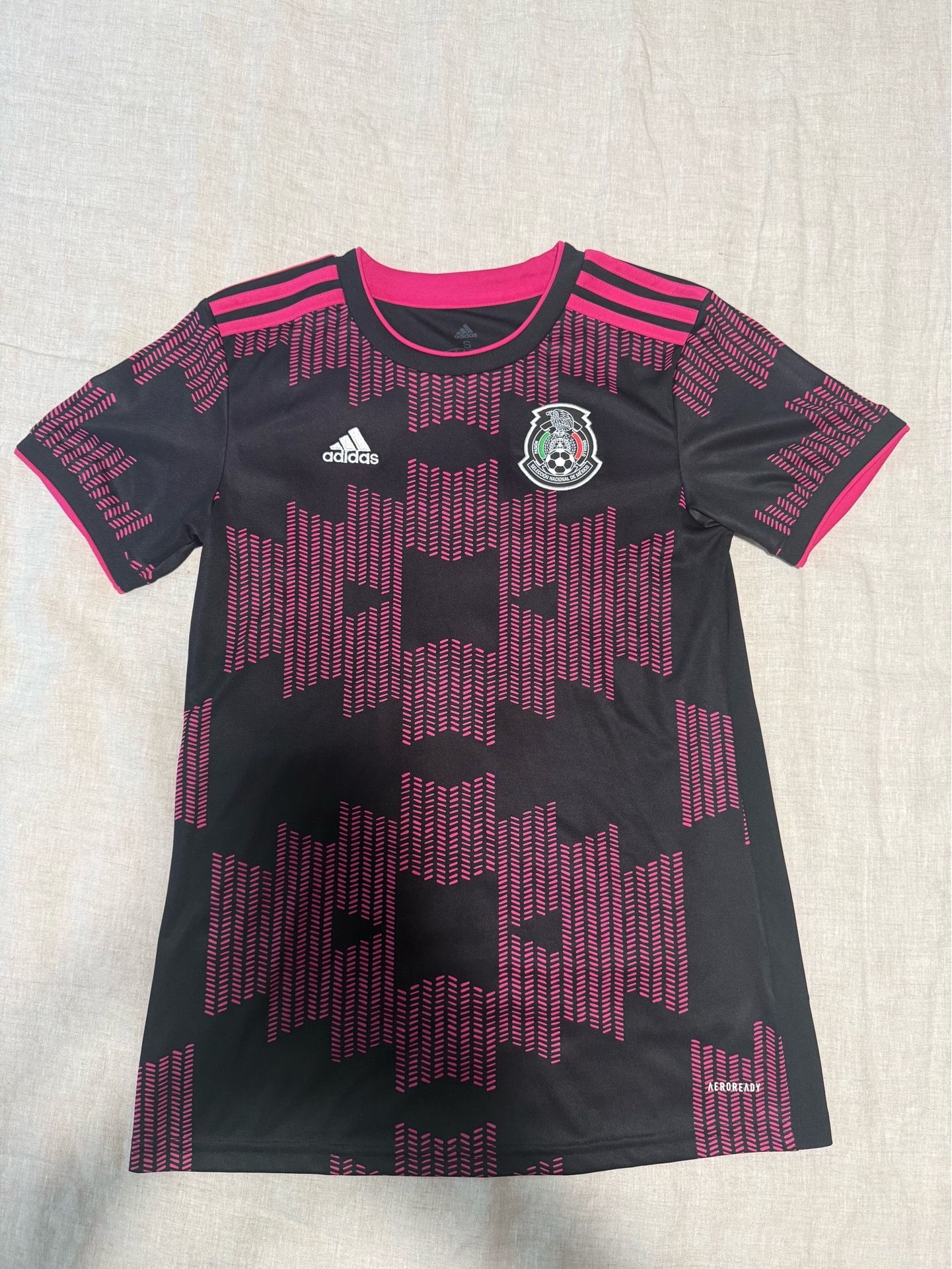 Women’s Adidas Mexico Jersey Size Small