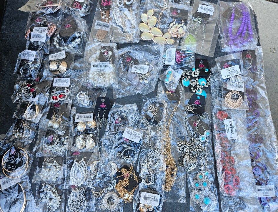PENDING NWT 46 Piece Lot Of Assorted Paparazzi Costume Jewelry