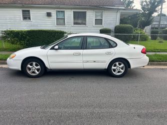 2003 Ford Taurus
