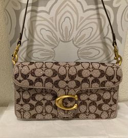 Coach Signature Tabby Shoulder Bag
