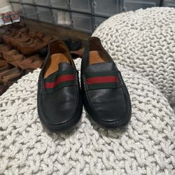 Gucci black Loafers Size 7 