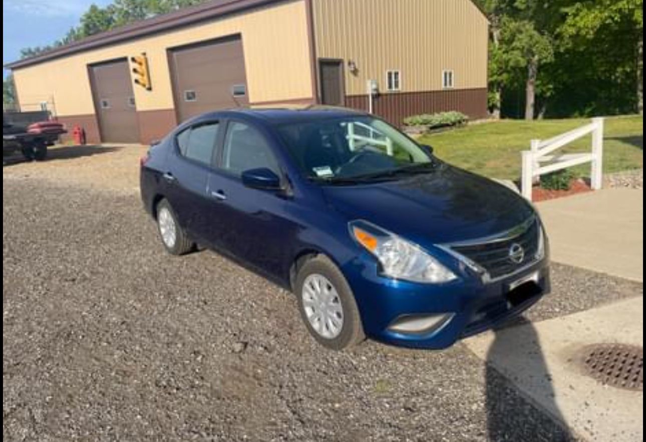 2019 Nissan Versa