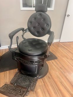 Barber / Hairdresser chair