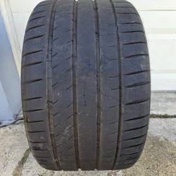 Like New 305/30ZR19 Michelin Pilot Sport 4 S Tire