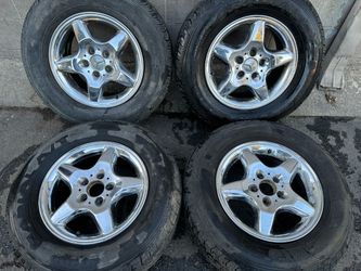 Chrome Mercedes ML class 16 inch rims and old tires. 5 on 112 lugs