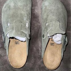 New Birkenstocks – Fusing Style with Comfort! indicate minute