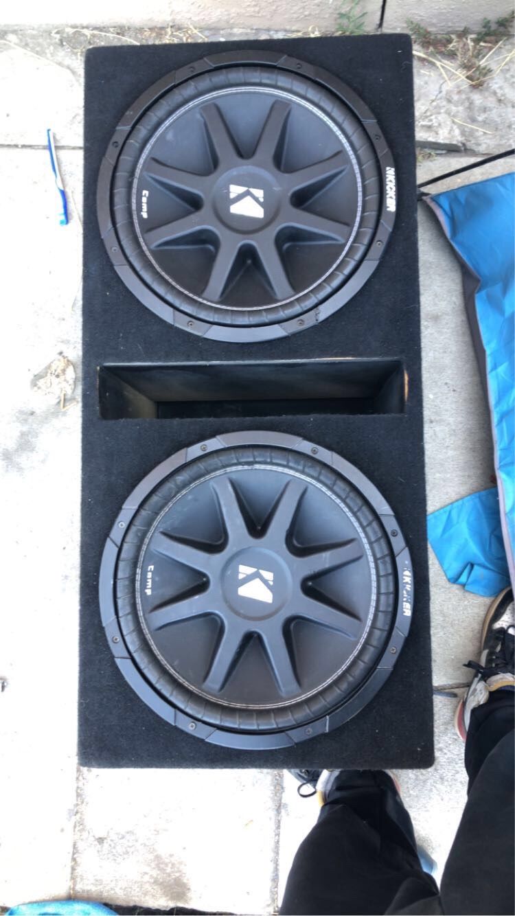 2 15” Kicker Comp With box PERFECT CONDITION NO PROBLEMS