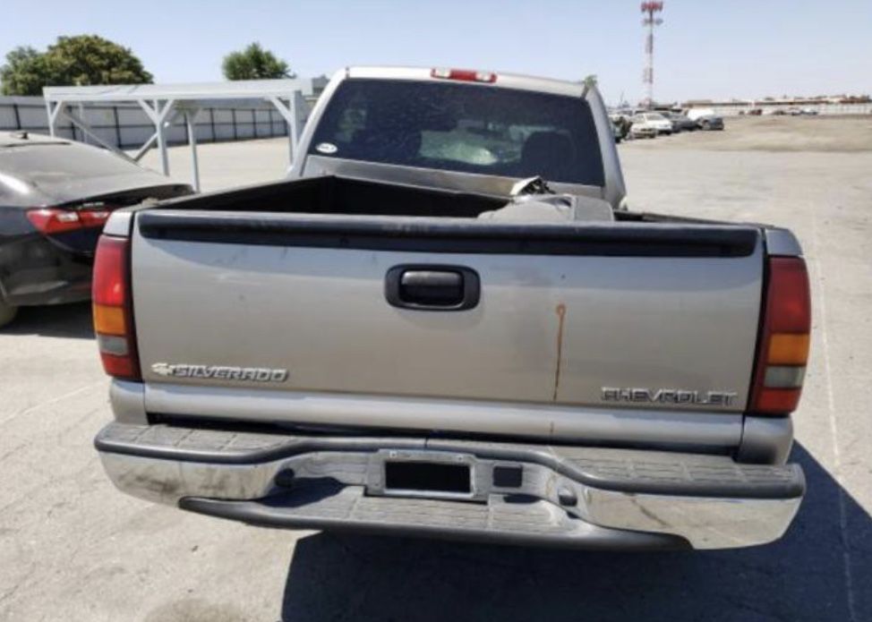 2002 CHEVY SILVERADO 5.3L FOR PARTS — 90 DAY WARRANTY ENGINE AND TRANS WE DELIVER