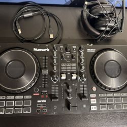 Numark Mixtrack Platinum Fx 