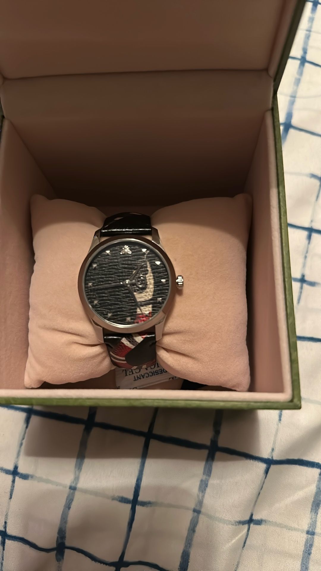 Gucci Men’s Leather Watch (Snake Logo)