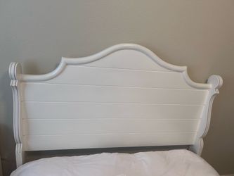 Full size bedroom set