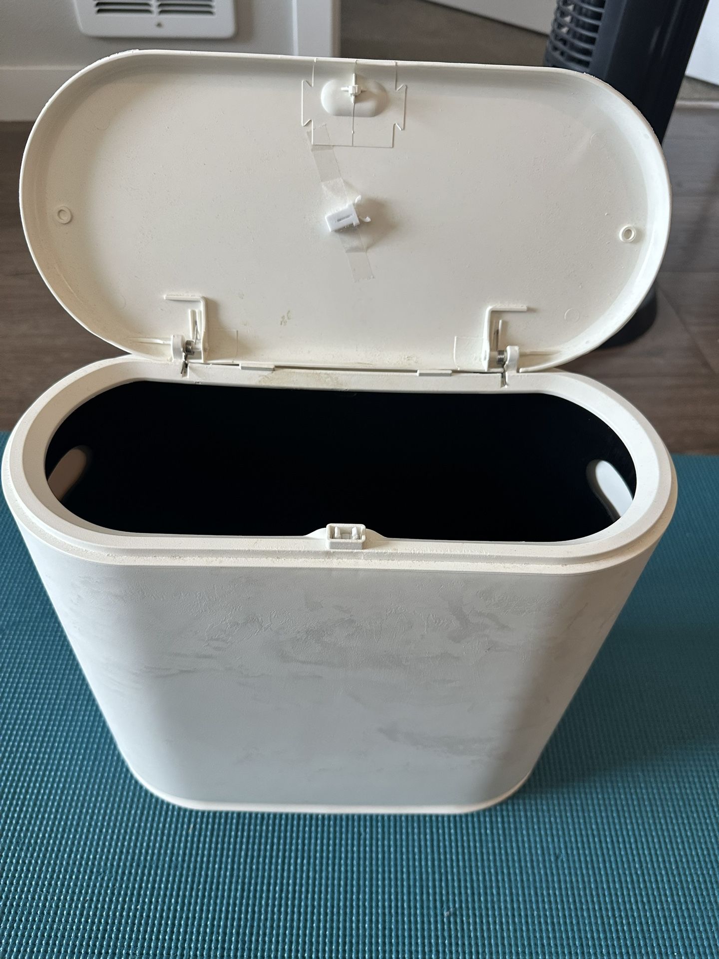 Trash Can 10L