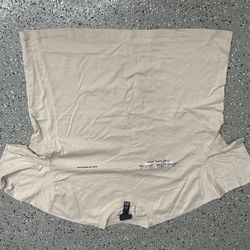 H&M tee open to offers size xl