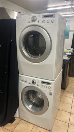 WASHER AND GAS DRYER SET