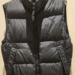 Black American Eagle Outfitters down puffer vest Size S/P