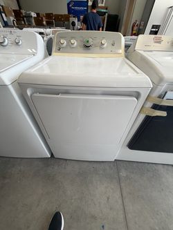 GE White electric Dryer