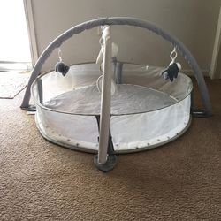 Baby Gym Foldable/Hablo español Hablo Español