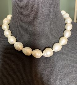 JOIA MAjorca giant baroque Pearl NECLACE 