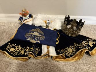 Disney Royal Court Royal-tea Swag