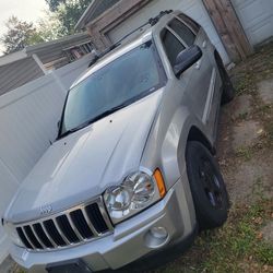 2005 Grand Cherokee