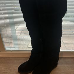 Classic Femme Over-The-Knee Lace