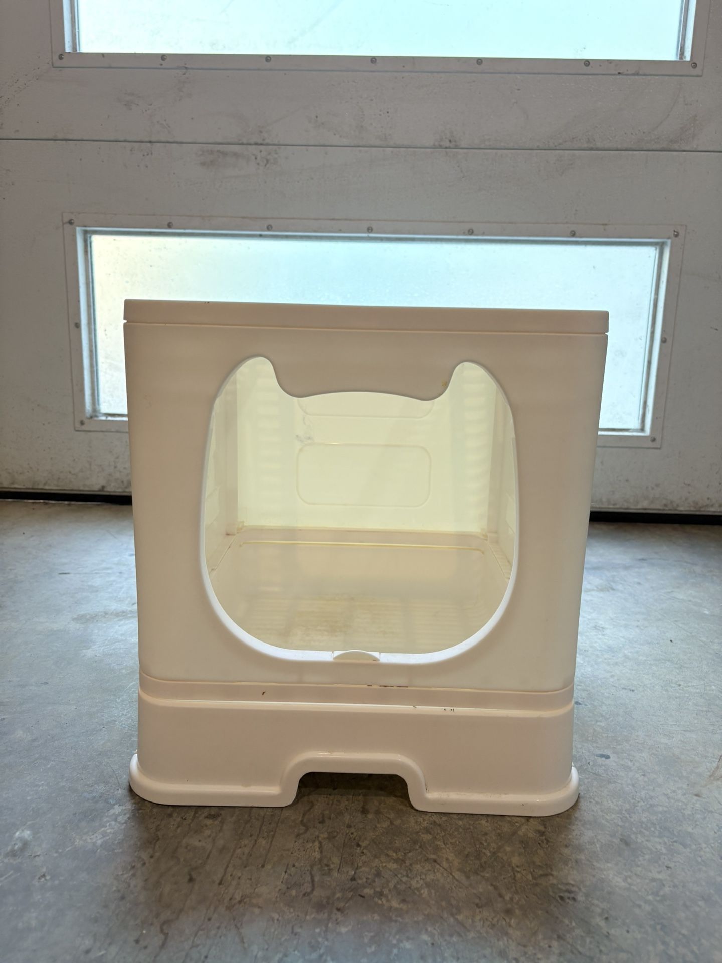 Litter box