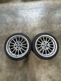 PAIR OF BMW STYLE 32 wheels