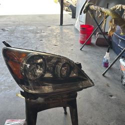 05 07 Honda Odyssey right side headlight