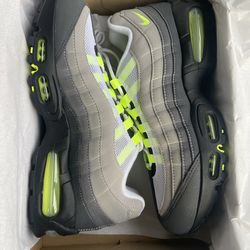 Nike Air Max 95 OG Neon Green Big Bubble Size 9.5