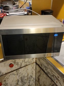 LG Microwave 