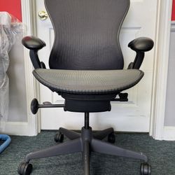 Herman Miller Mirra Task Chair w/Multi Feature Mechanism
