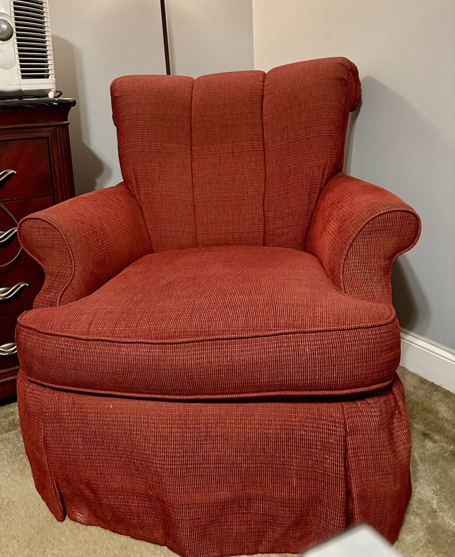 Comfy Arm Chair Free