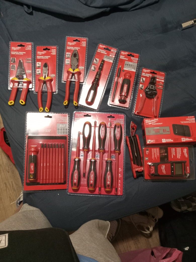 Milwaukee Insulated Handtools Misc.