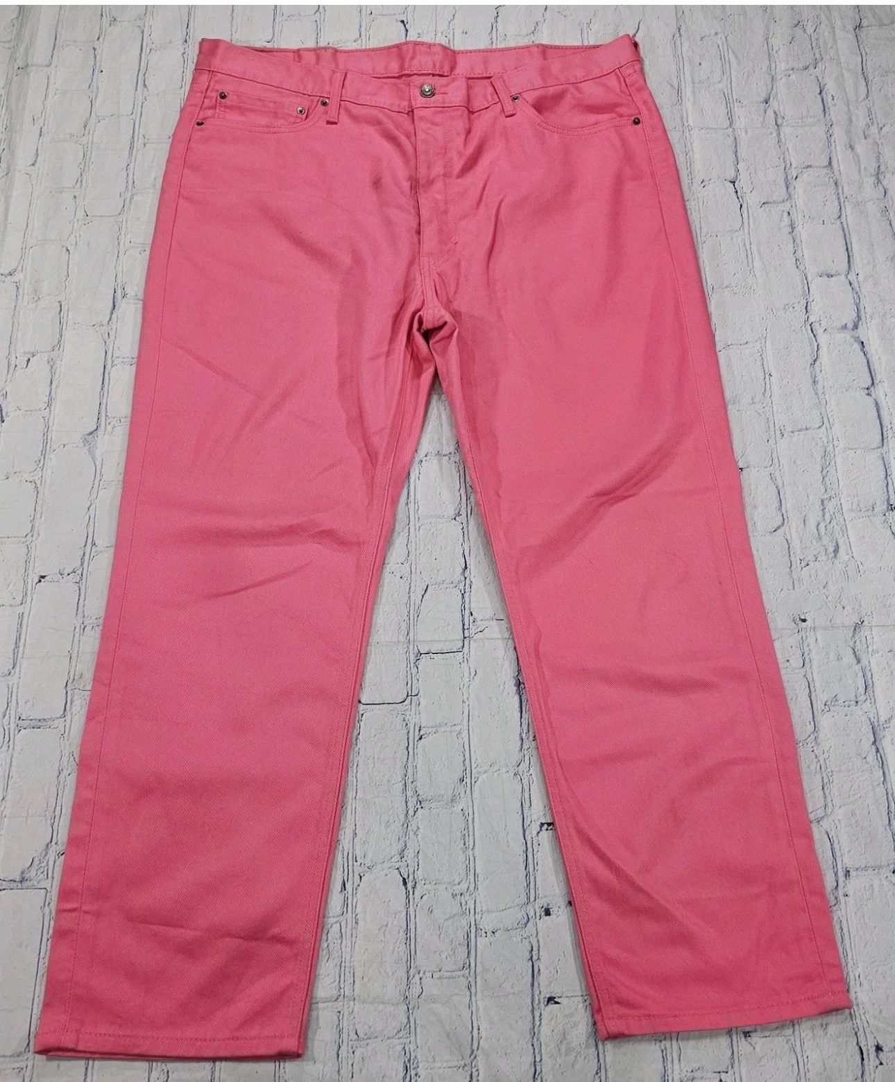 Levi’s Men’s 541 Straight-Leg Jeans, 38 Waist / 32 Length (Pink) New