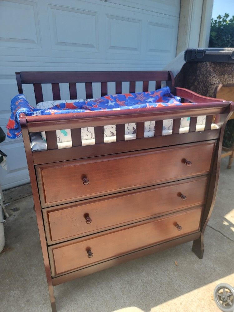 Changing Table - 1 Drawer Broken / Needs Replacement - Great DIY Project
