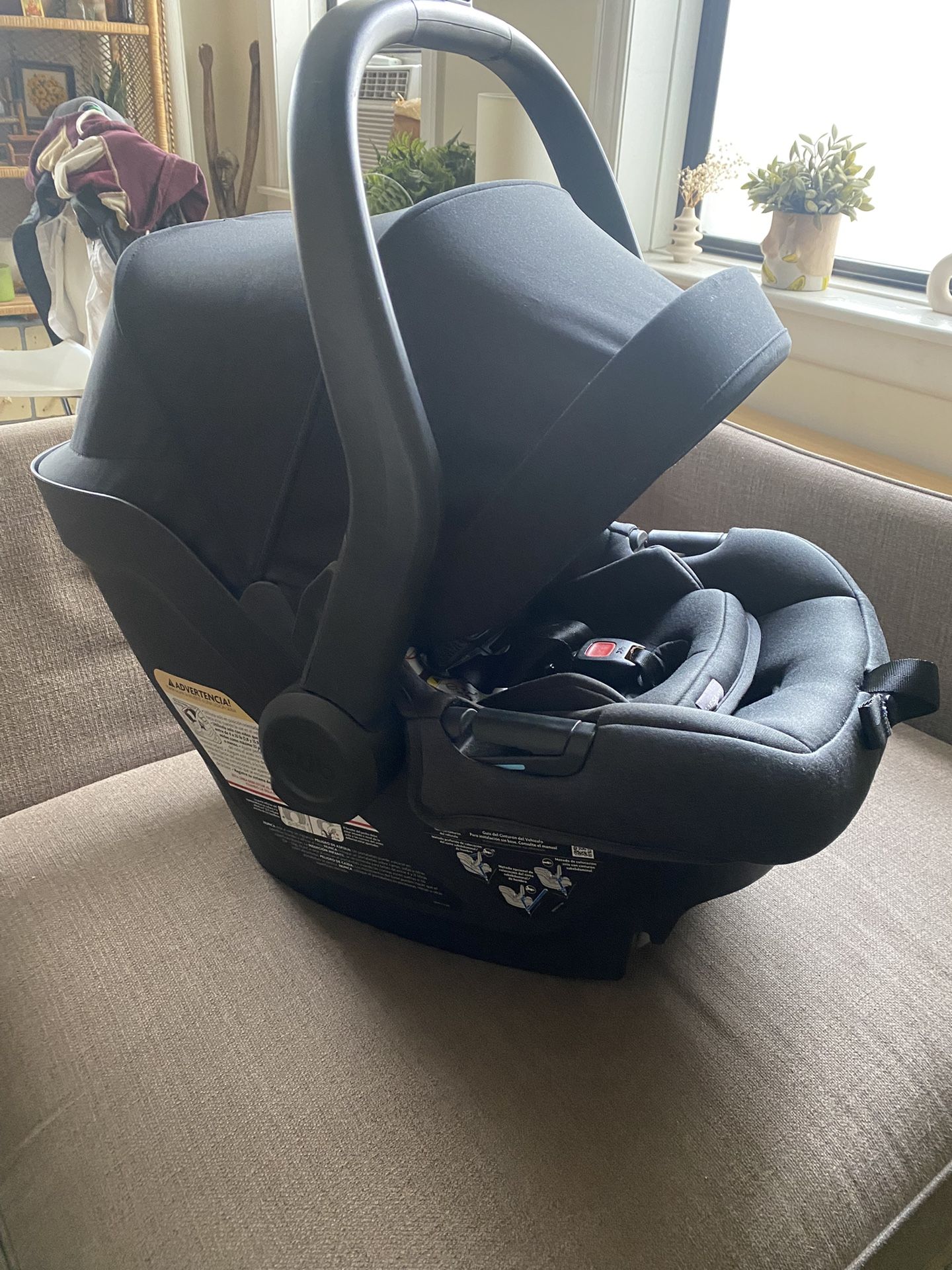 Uppababy Baby Mesa Max Car Seat