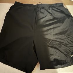 Nike Challenger Men's Brief-Lined Running Shorts size medium 