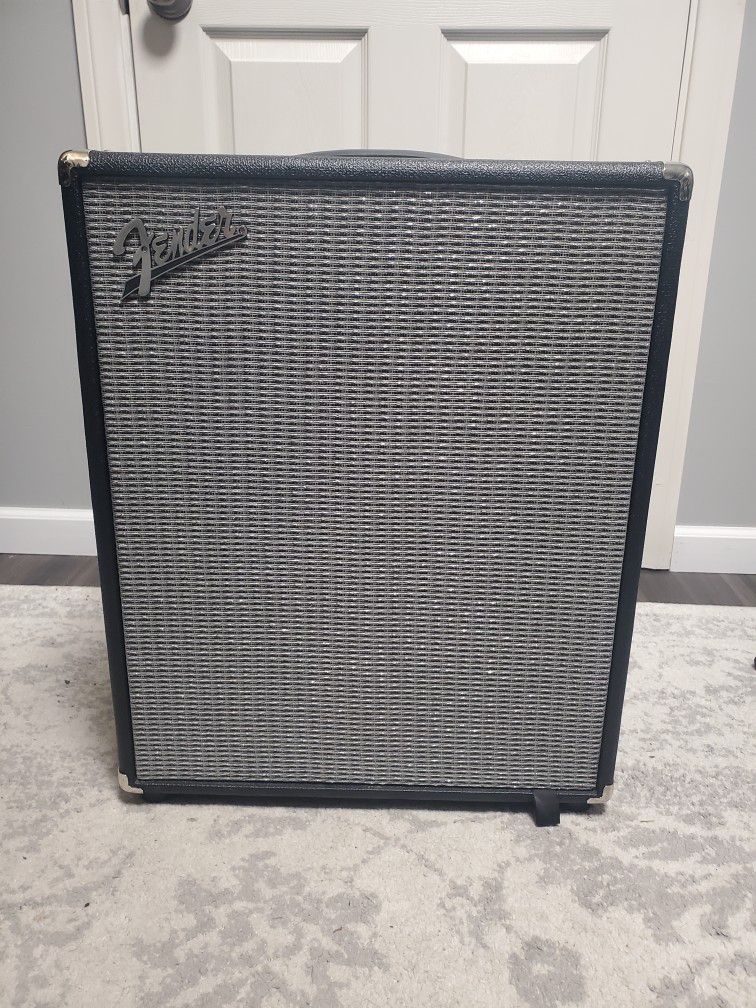 Fender Rumble 500 V3 2x10 and 1x15 Cab