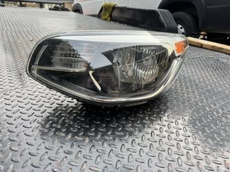 Kia Soul Headlight OEM