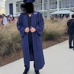 FIU CAP AND GOWN  Used once 