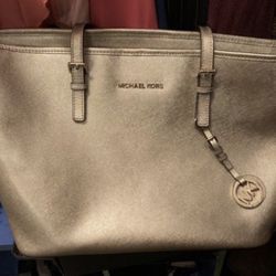 Michael kors large tote