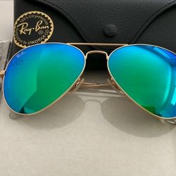 Rayban Sunglasses Model 3025 Aviator
62mm Lentes Ray Ban Piloto
