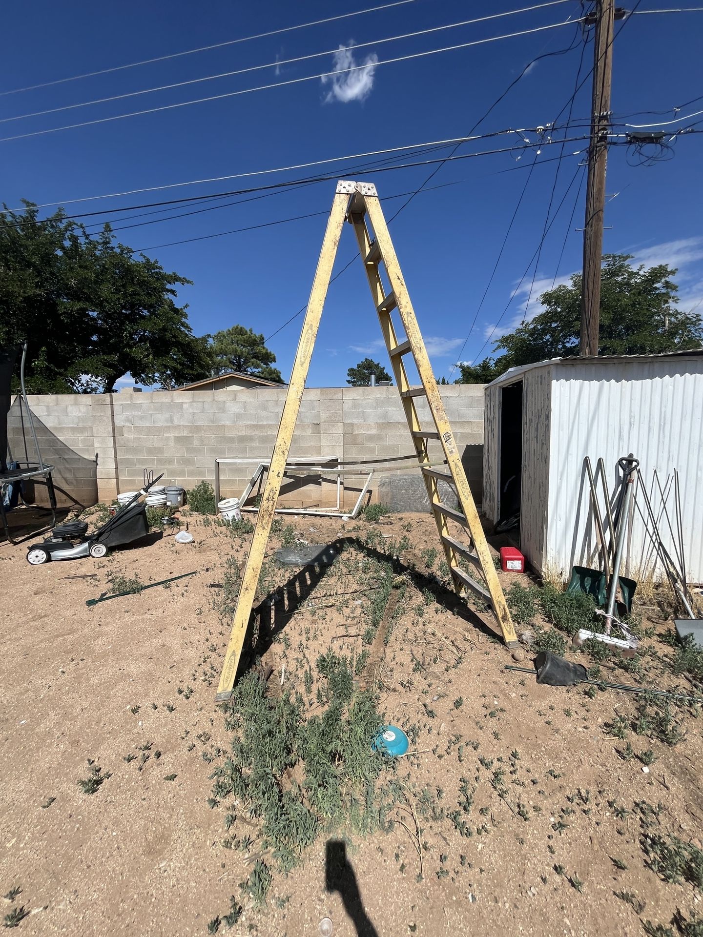 10ft Fiberglass Ladder