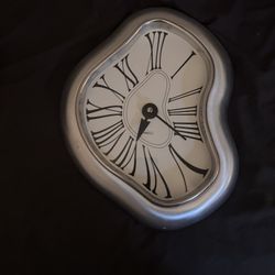 Kirch Melting Clock 